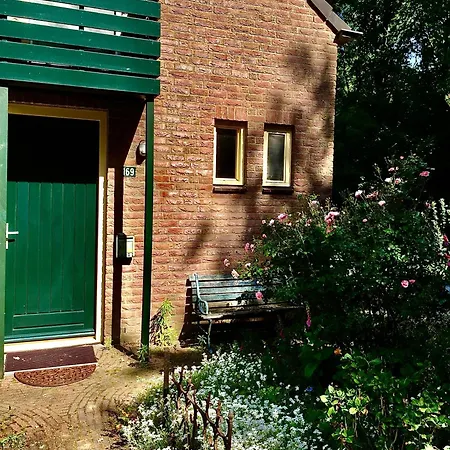 Holiday home Blauwe Lelie