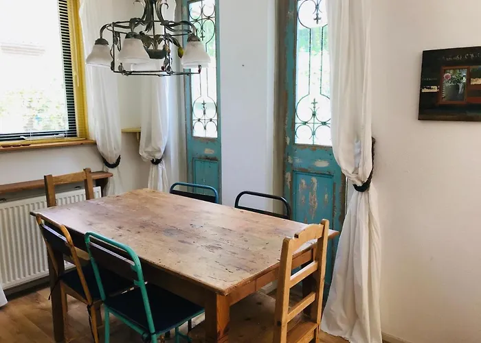 Holiday home Blauwe Lelie *